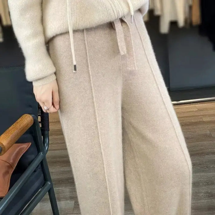 The Merino-Blend Knit Wide-Leg Trousers