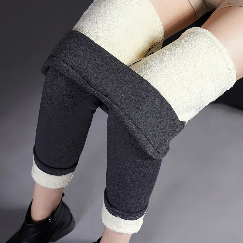 The Fleece-Lined Sculpting Leggings — product view 6