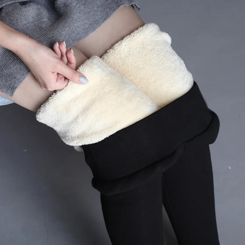 The Fleece-Lined Sculpting Leggings — product view 5