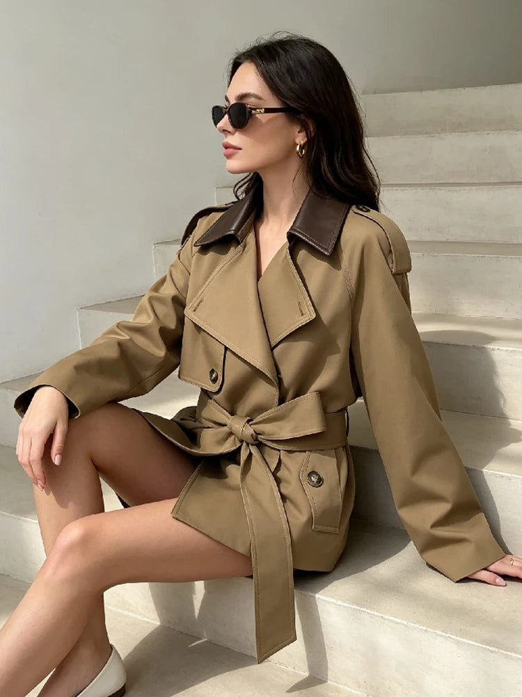 The Leather-Collar Short Trench