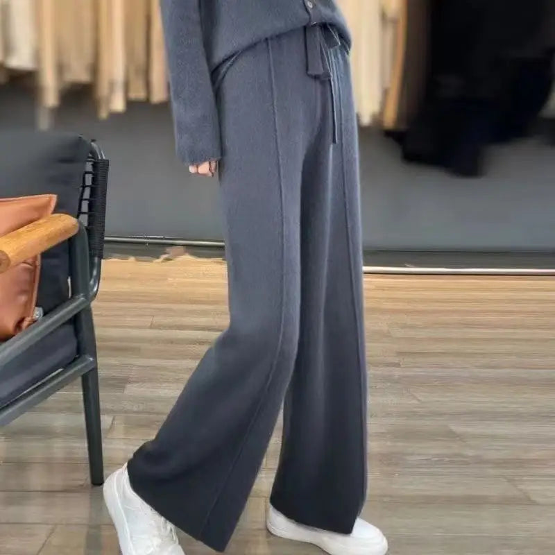 The Merino-Blend Knit Wide-Leg Trousers — product view 26