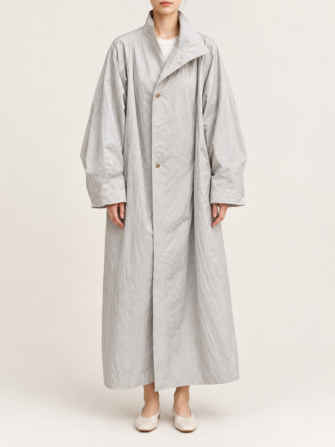 Light Grey – Long loose coat, front view on model